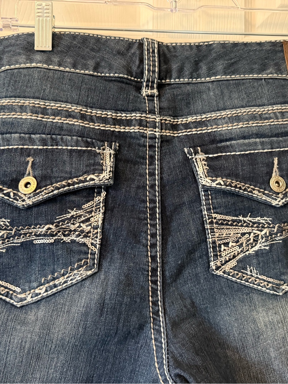 Maurices Women's Indigo Bootcut Jeans with Faded Wash - Picture 5 of 6